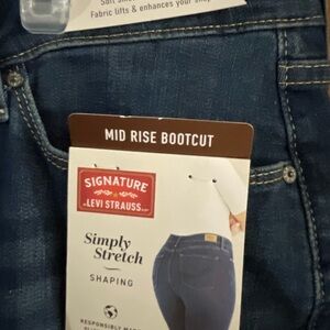 Women's Dark Blue Jeans
